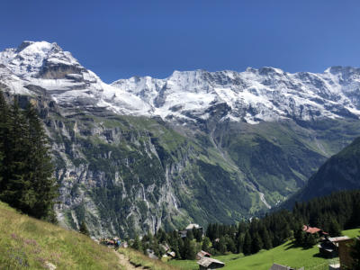 Blick von Mrren durchs Tal der 72 Wasserflle